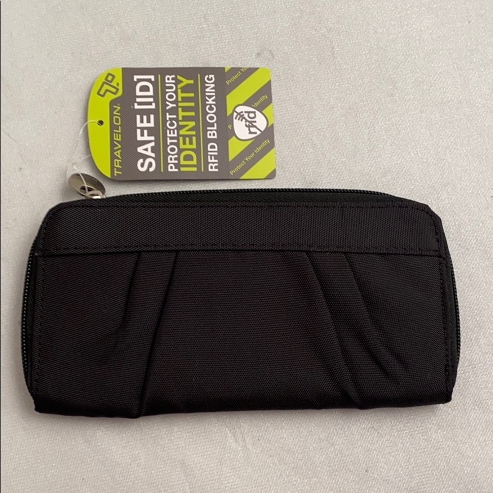 Travelon RFID black travel zip around travel wallet